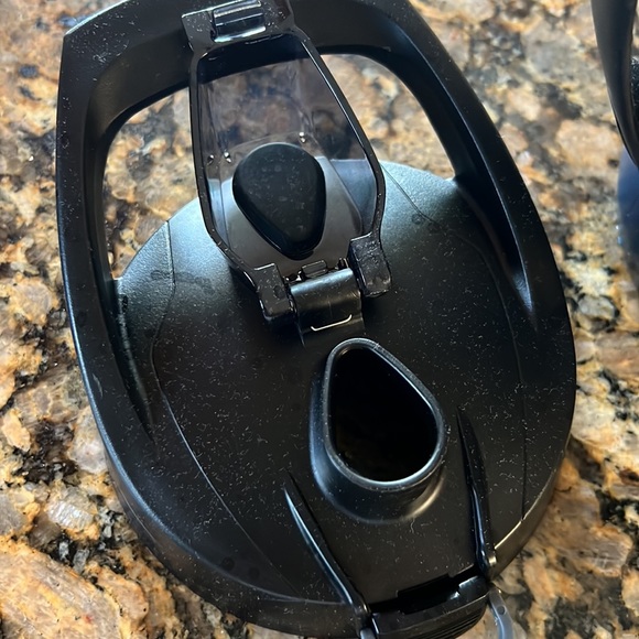 Half Gallon Water Bottle - Picture 4 of 4